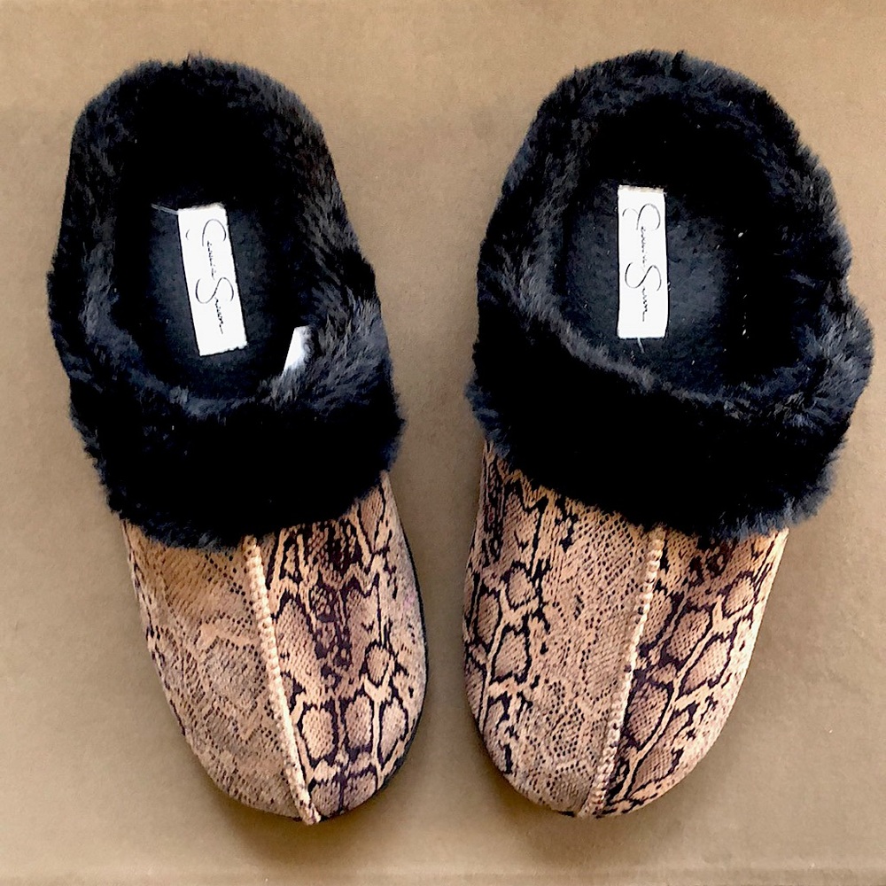 JESSICA SIMPSON SNAKE SKIN SLIPPERS
